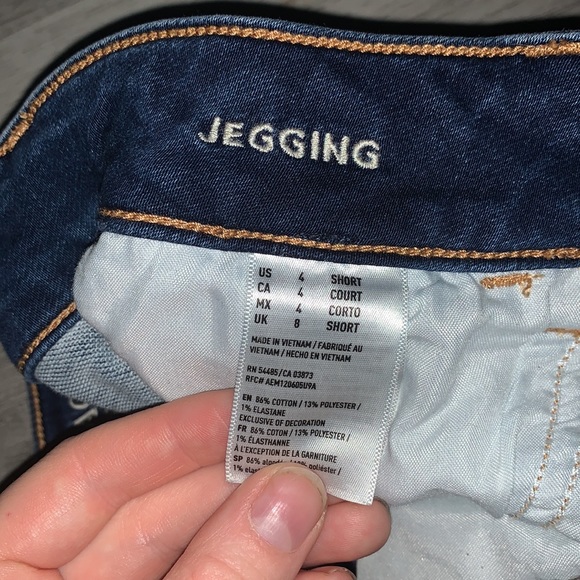 American Eagle Jeans (SHORT) - Picture 3 of 4